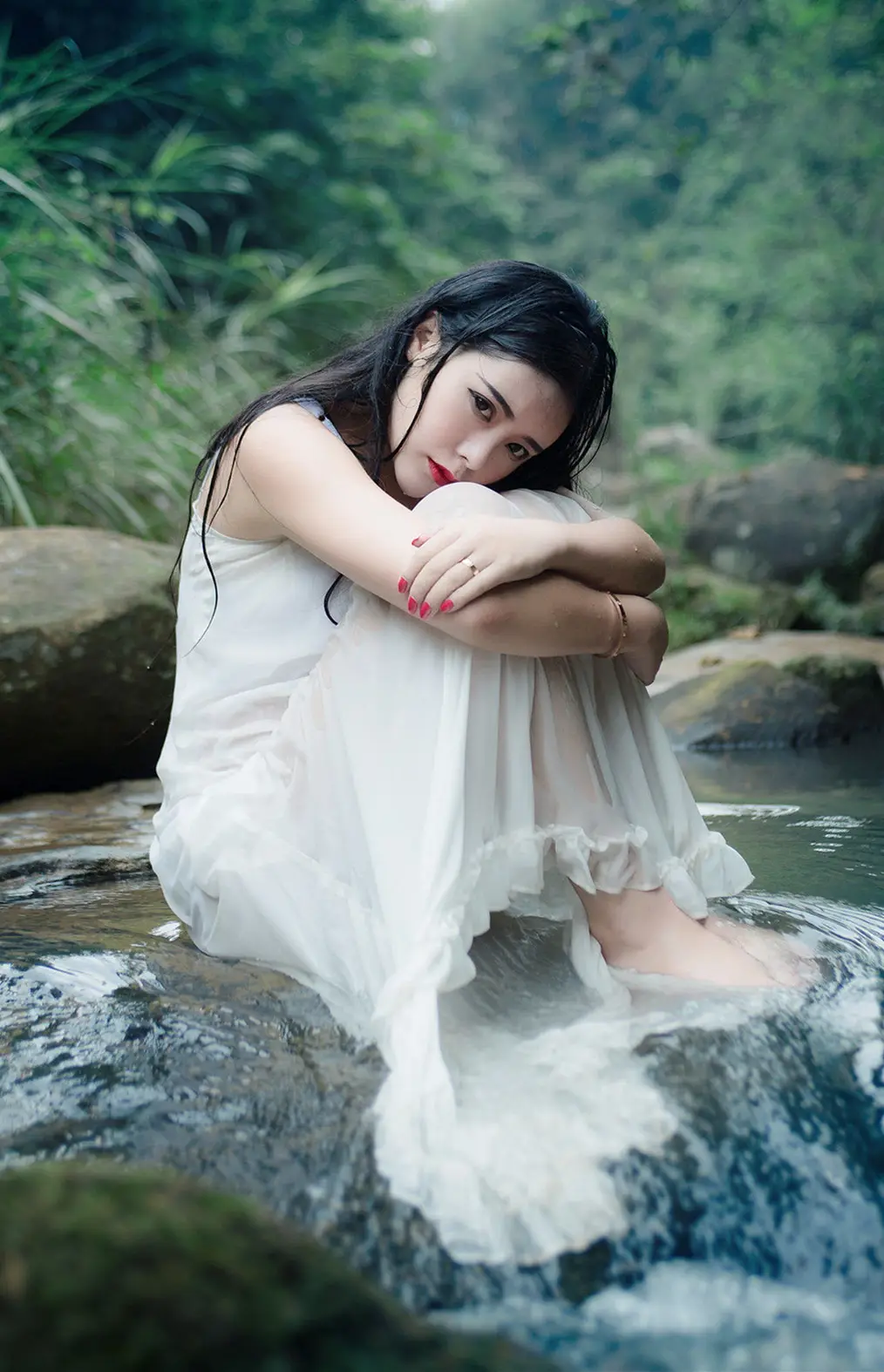 五家渠郑州高端私人伴游小野梨子
